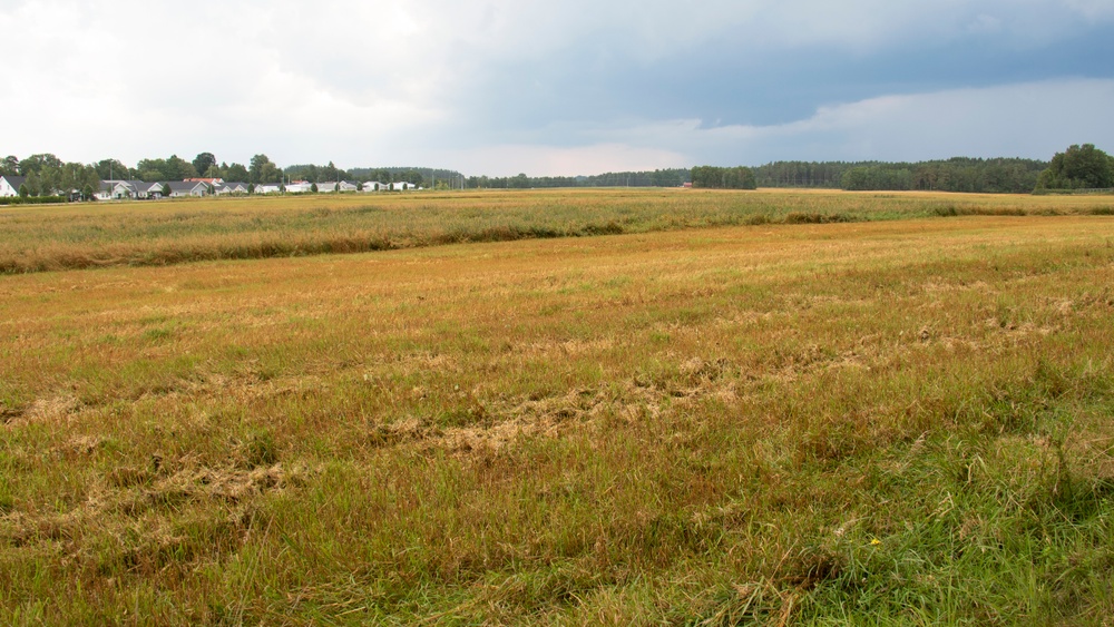 Foto över fältet som ska bli bostadsområdet Brännebacka västra. 