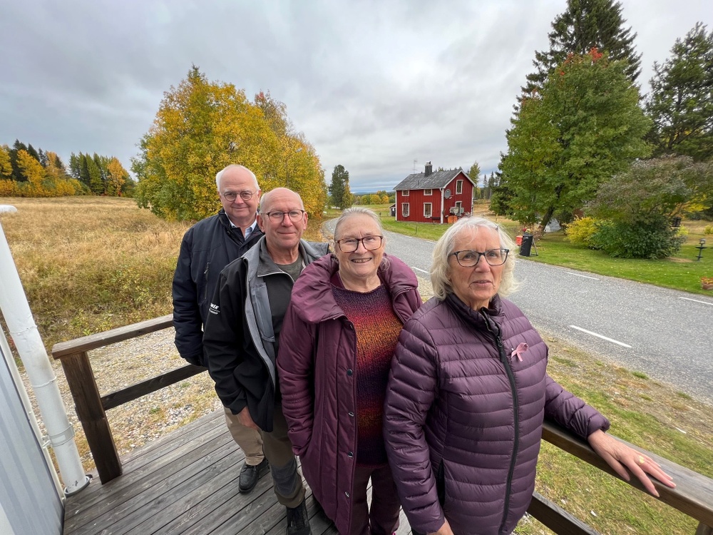Tomas Sandström, Lars-Gunnar Nilsson, Katrine Nilsson och Christina Konradsson har genom sitt bostadsinventeringsprojekt fått igång husförsäljningen i Slipstensjön.