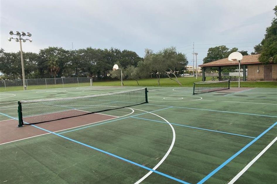 Play Pickleball at Foster Park: Court Information Pickleheads