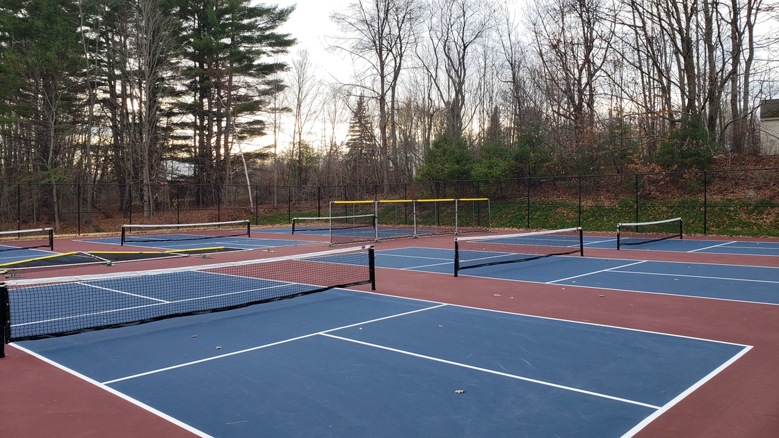 Play Pickleball at Courts at Messalonskee: Court Information Pickleheads