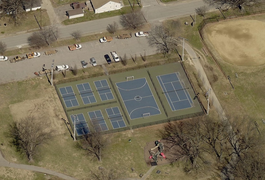 Play Pickleball at Wyandotte Park: Court Information Pickleheads
