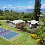 Loney's Kula Pickleball Court