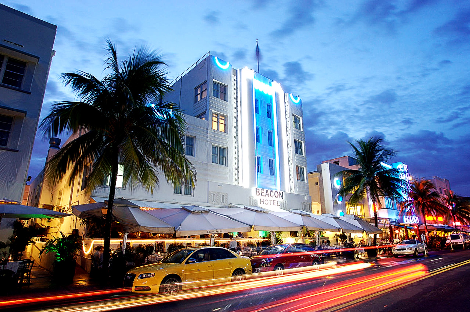 Miami To The Max! City Tour & Star Island Cruise Combo