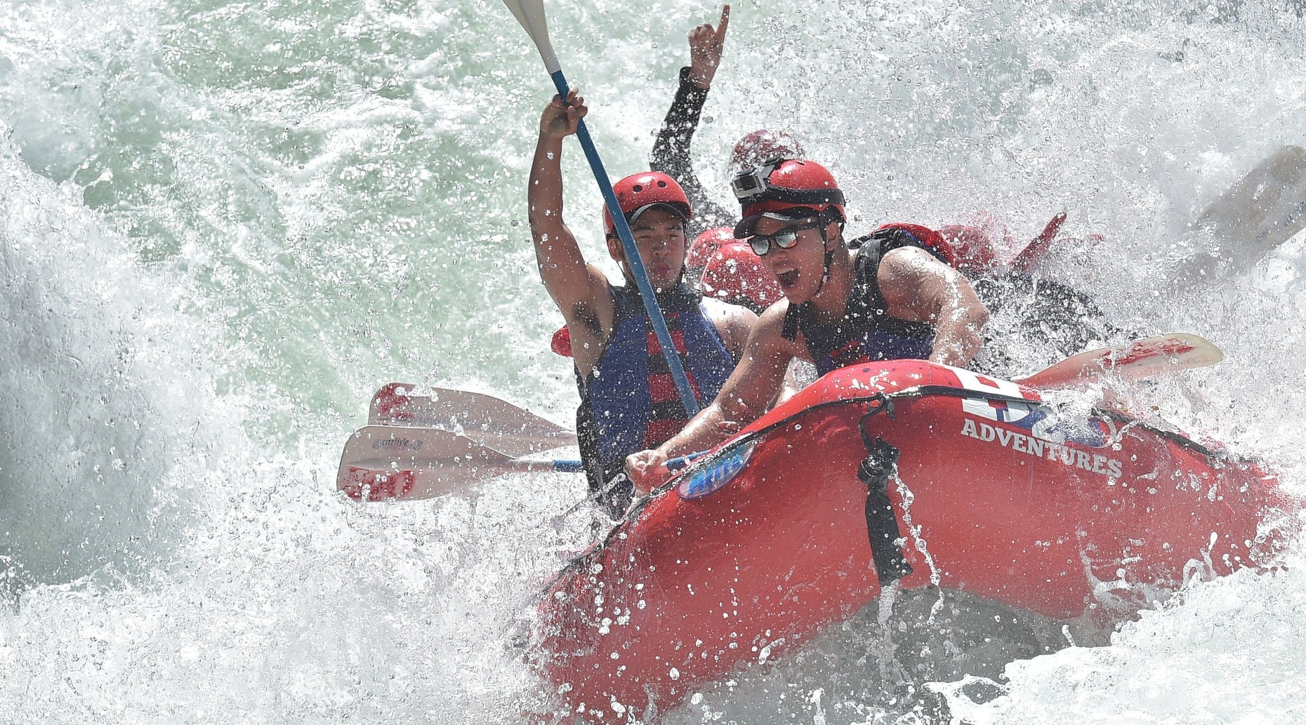 Middle Fork of the American River Class 4 Rafting Adventure in Auburn