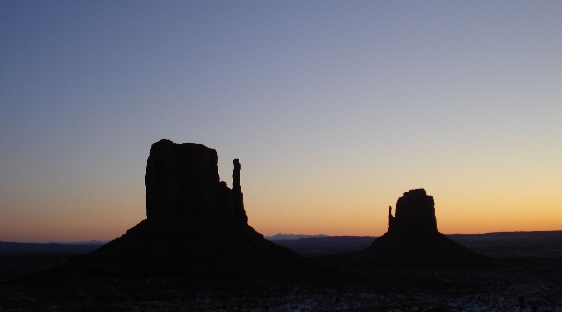 Three-Hour Sunrise Tour in Monument Valley