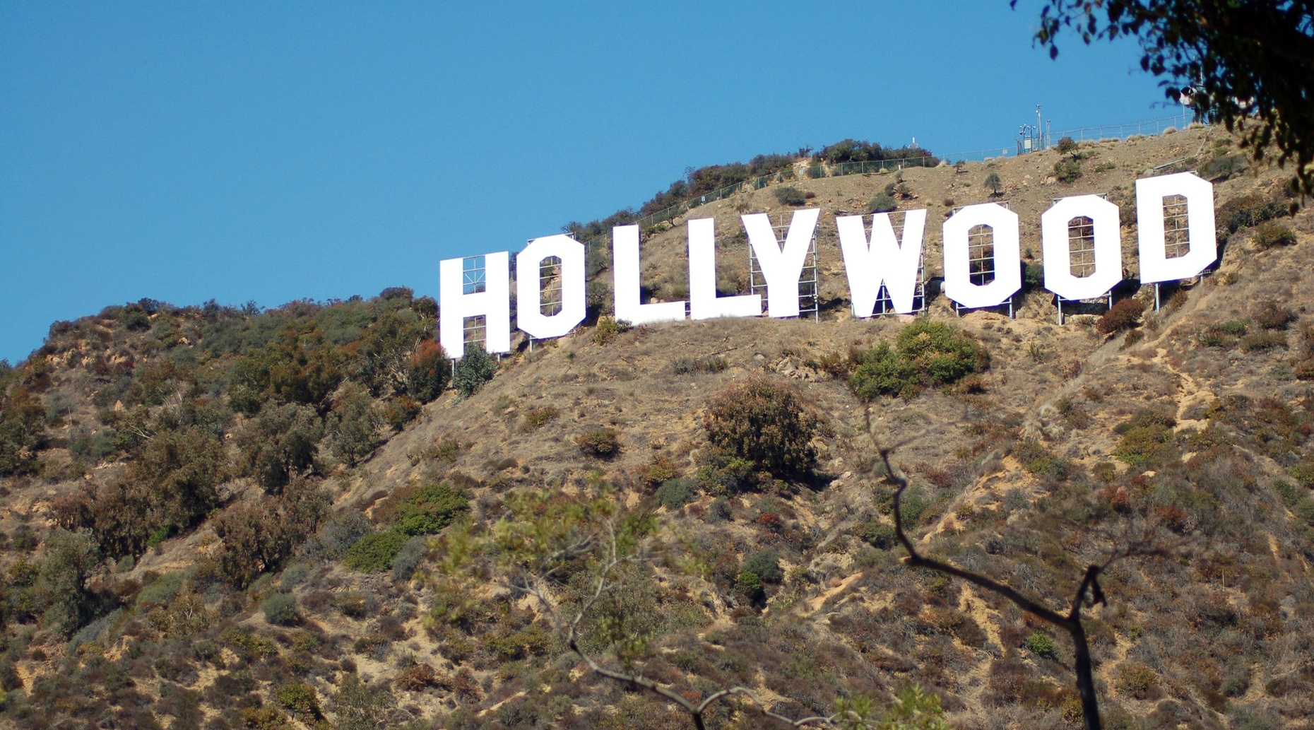Hollywood Sign and Griffith Observatory Hiking Tour