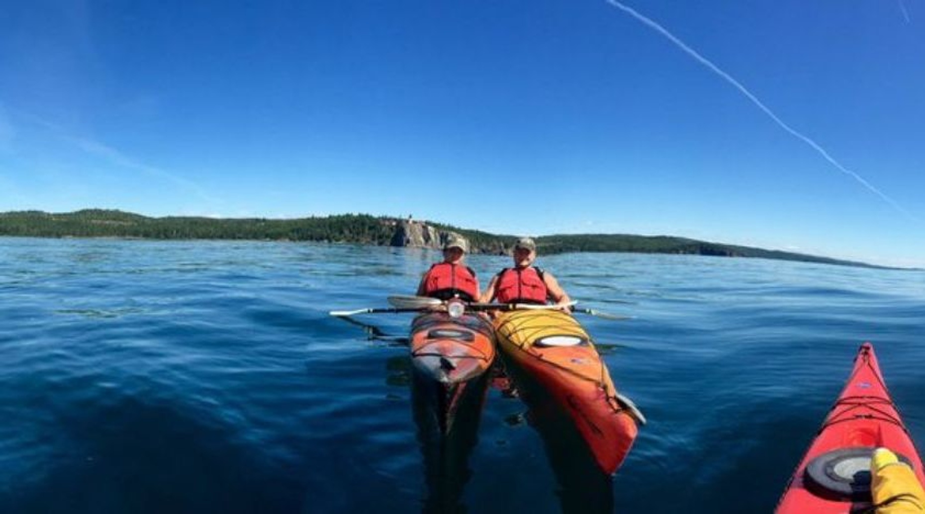 2-Hour North Shore Kayak Tour in Duluth
