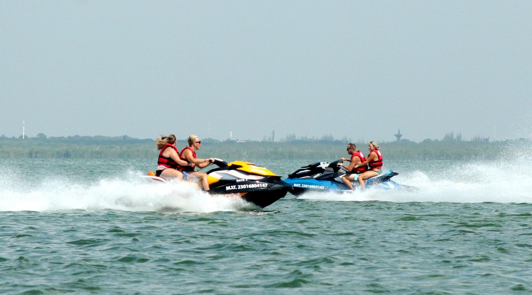 jet ski rental in cancun