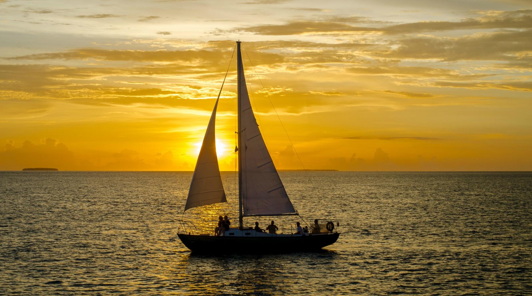 Two-Hour Sunset Sailing Tour in San Diego
