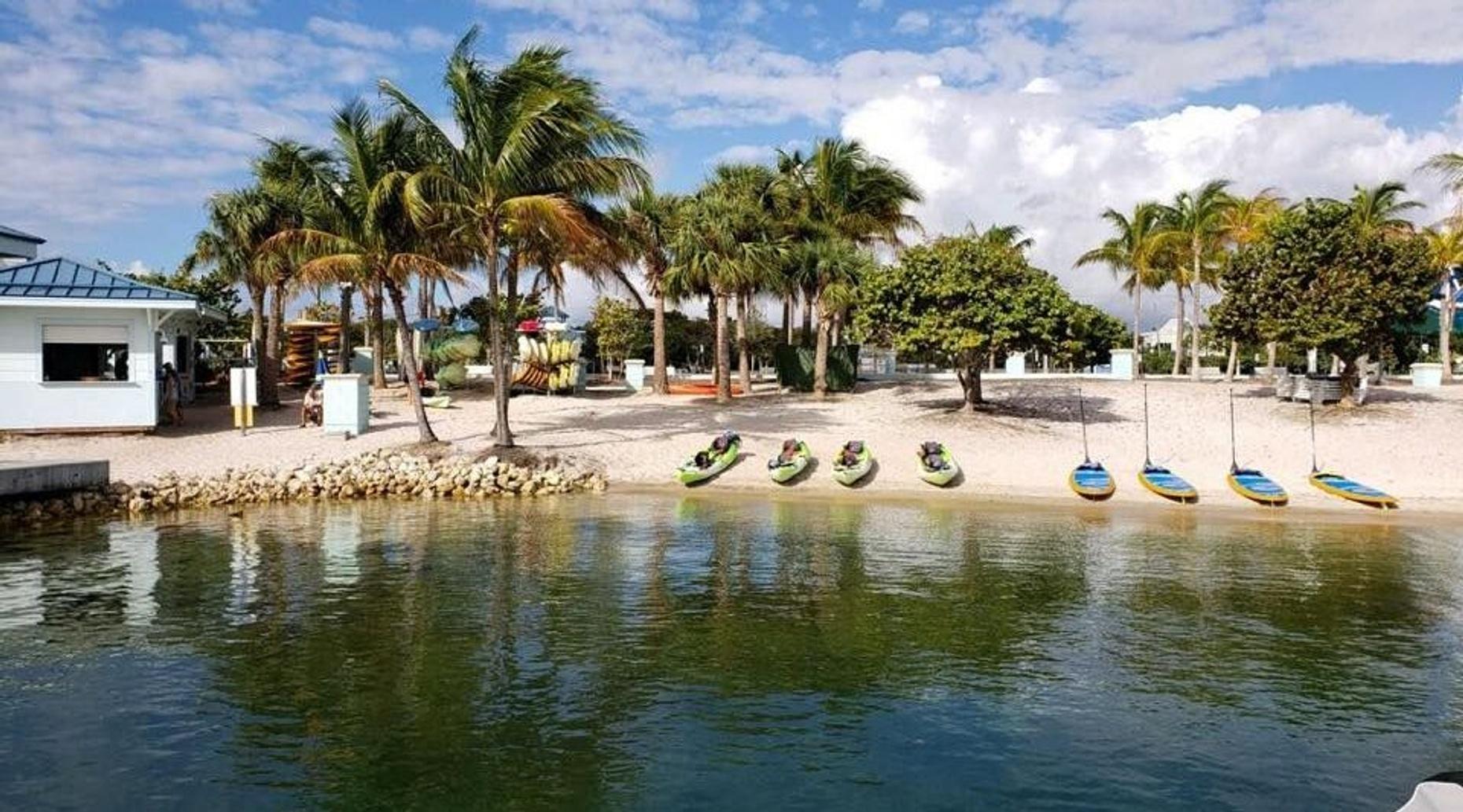 Full-Day Single Kayak Rental in West Palm Beach