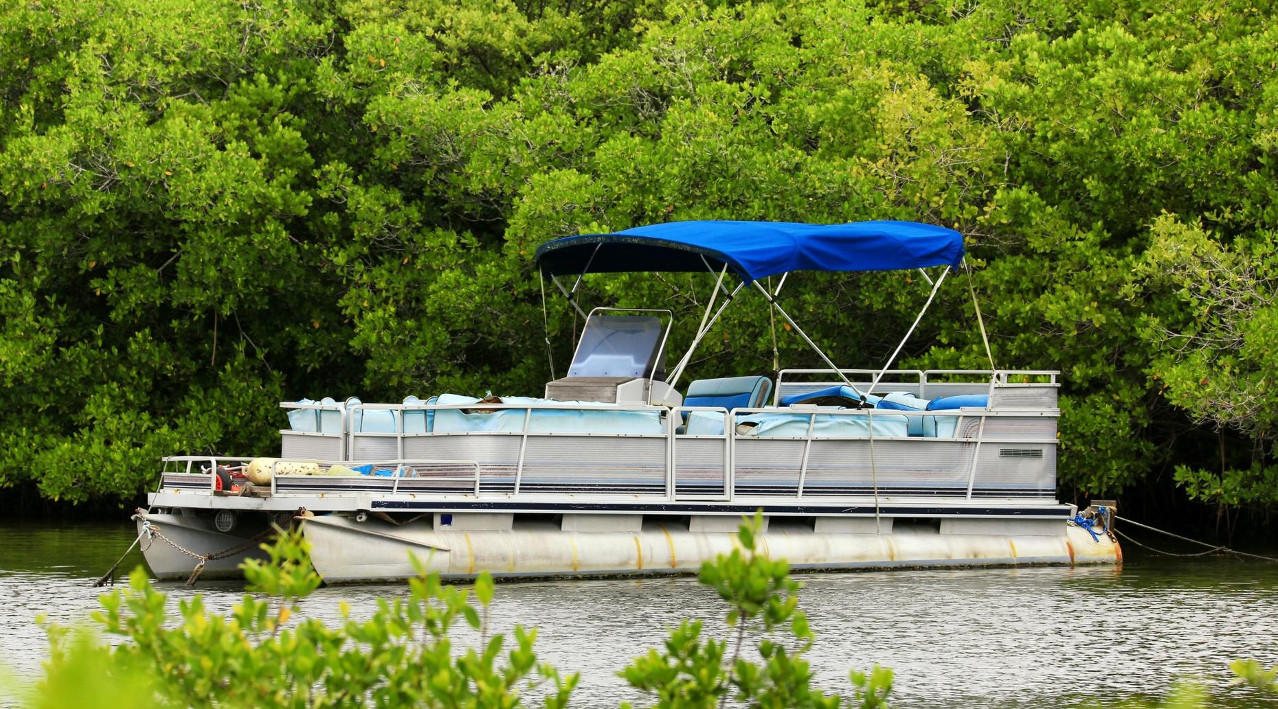 four-hour-pontoon-boat-rental-on-lake-lewisville-book-tours