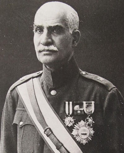 Reza Shah Pahlavi comes to power
