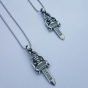 DOUBLE DAGGER CHROME HEART CHAIN