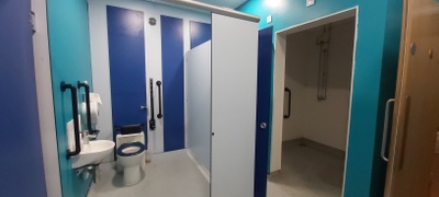 Male toilets & shower room