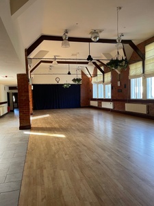 Undecorated large Hall