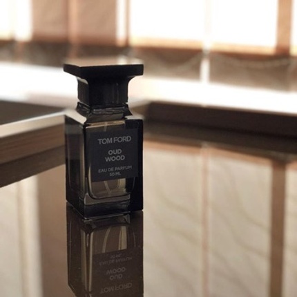 Tom Ford Oud Wood - Eyesberg Perfume Shop | Flutterwave Store