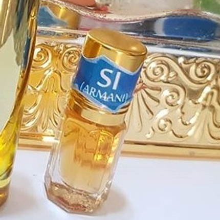 Si by Armani for Women 3ml - Oil perfume - Eloy Oil Perfumery | Flutterwave  Store