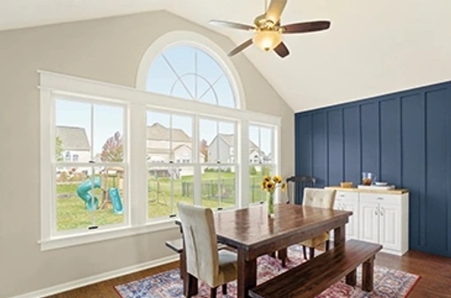 Roundtop and single hung windows in dining room 