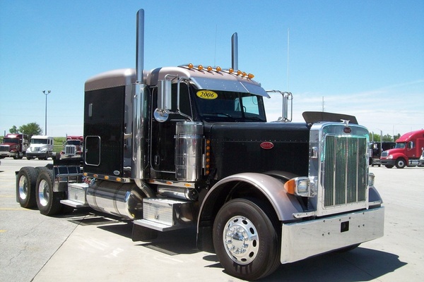 2006 PETERBILT 379 EXHD : ST6018 | Truck Center Companies