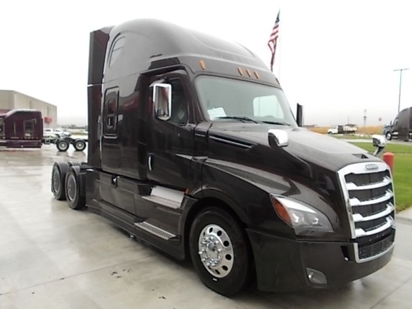 2018 FREIGHTLINER CA126 : JU3917 | Truck Center Companies