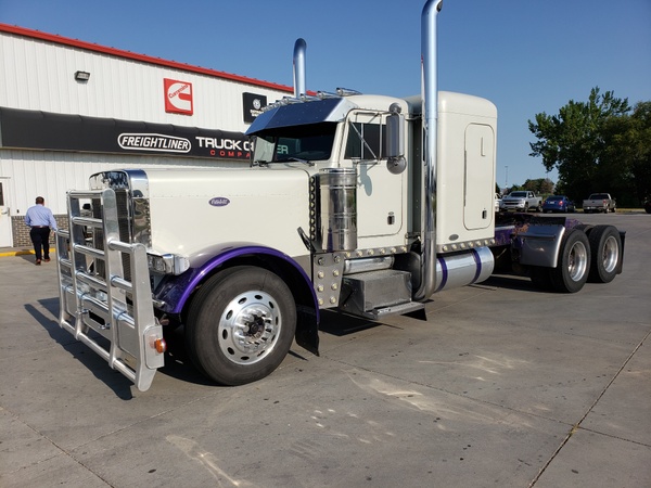 2001 PETERBILT 379EX : PG0242 | Truck Center Companies