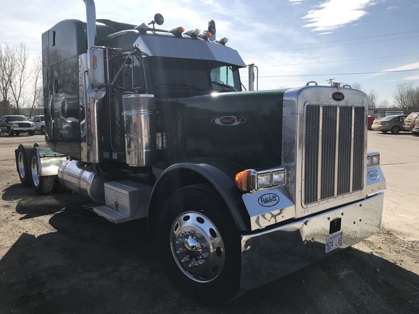 2003 PETERBILT 379 : XC801544 | Truck Center Companies