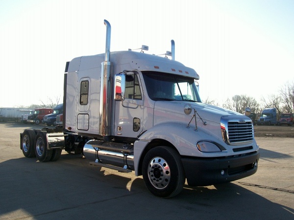 freightliner columbia stacks