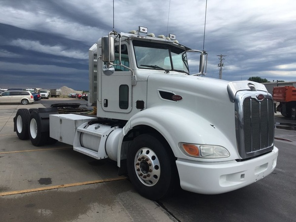 2009 PETERBILT 386 : CN1814 | SelecTrucks of Omaha