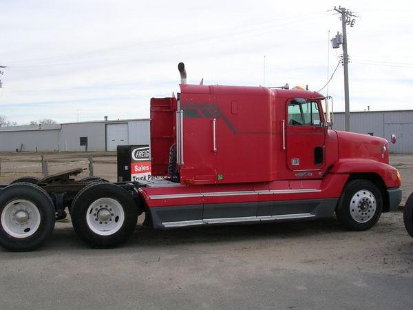 1996 FREIGHTLINER FLD120 : CN1185 | Truck Center Companies