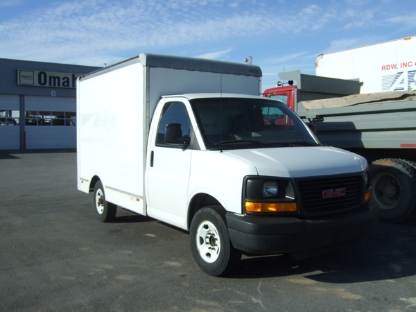 2004 GMC TG33503 : OG2299 | Truck Center Companies