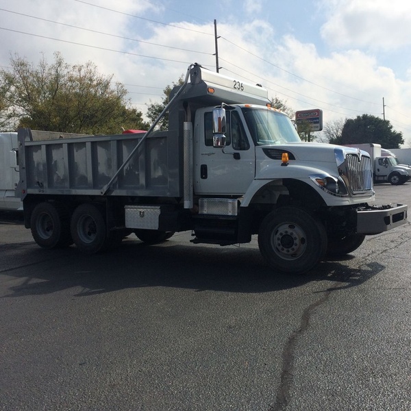 2011 International 7400 : TW2221 | Truck Center Companies