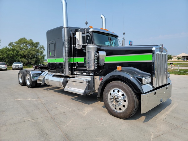 2020 KENWORTH W900L : PG0656 | Truck Center Companies