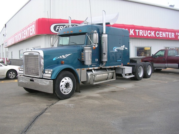 Stock# CN1713 USED 1998 FREIGHTLINER LONG CONV., 