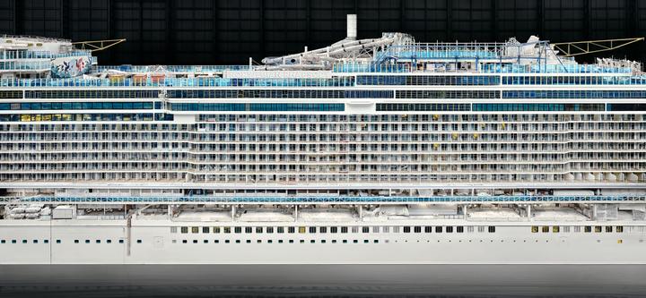 Andreas Gursky Kreuzfahrt (Cruise) 2020 (medium res).jpg