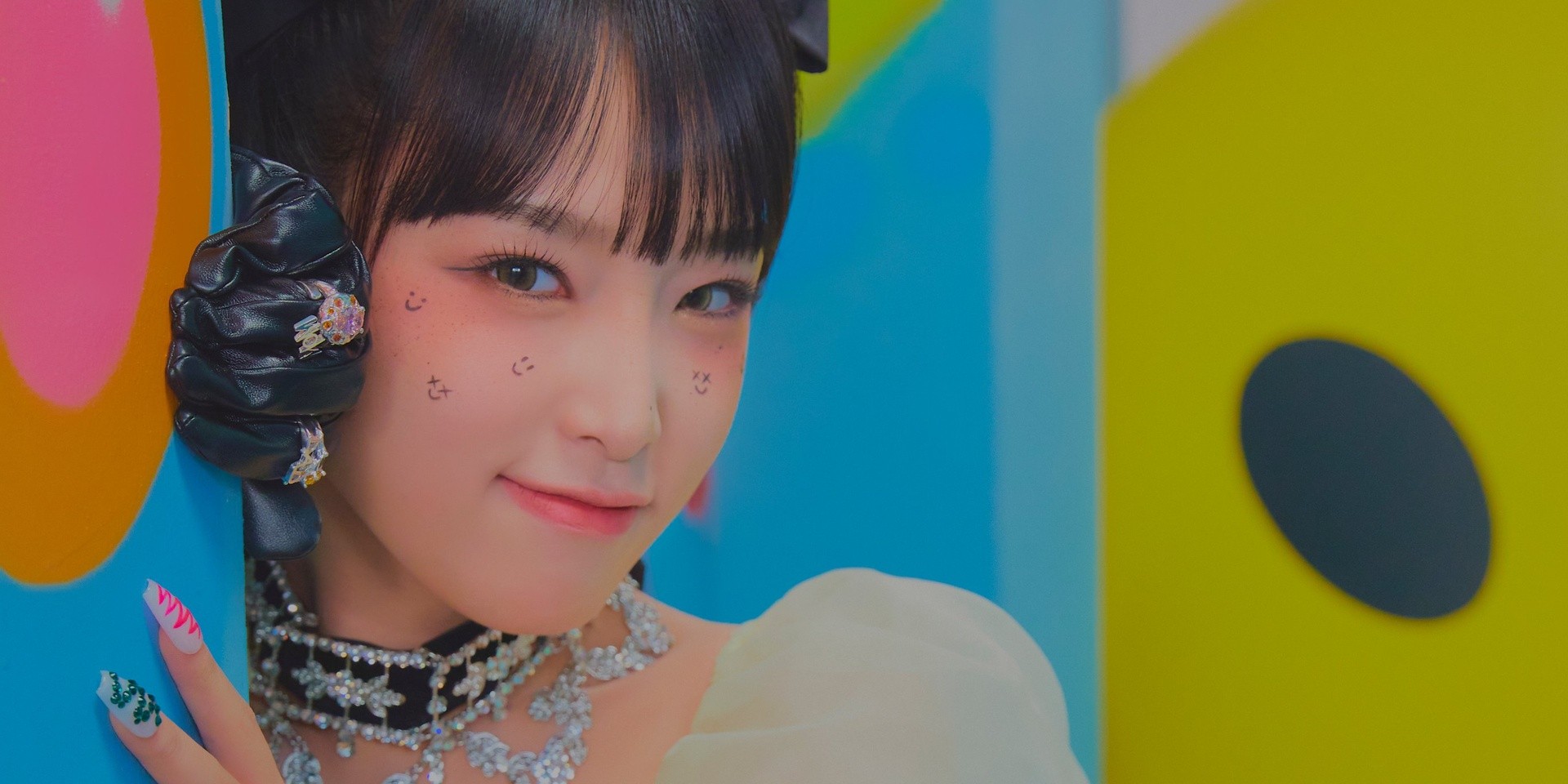 IZ*ONE's YENA makes solo debut with first mini-album, 'SMILEY' — listen