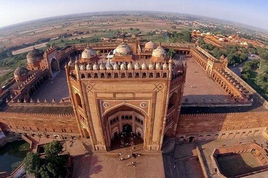 tourhub | GeTS Holidays | GOLDEN TRIANGLE WITH TEMPLE TOUR IN VARANASI 