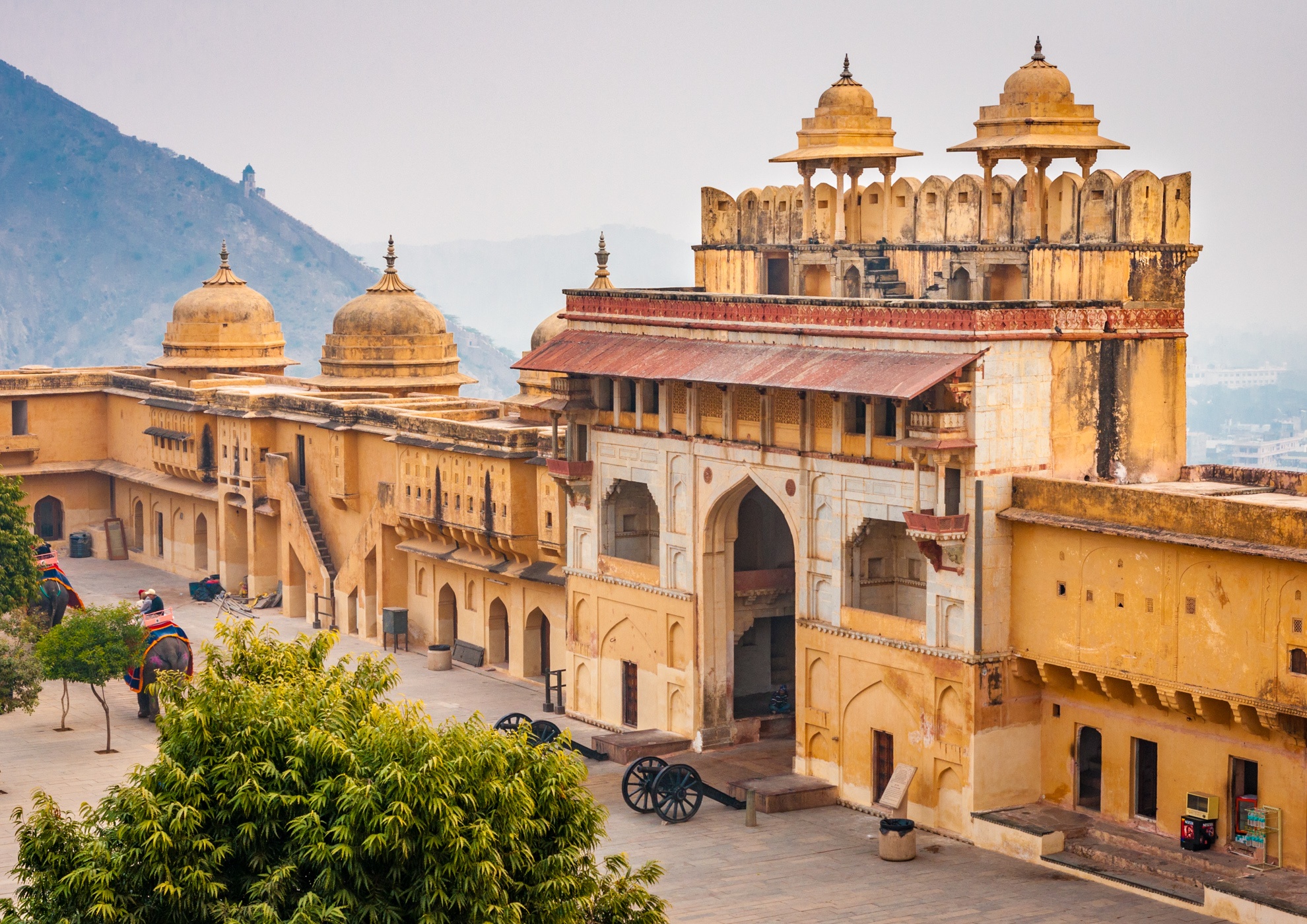 tourhub | Chuttibaaz.com | GOLDEN TRIANGLE OF INDIA - DELHI / AGRA / JAIPUR (With 5* Hotels) 