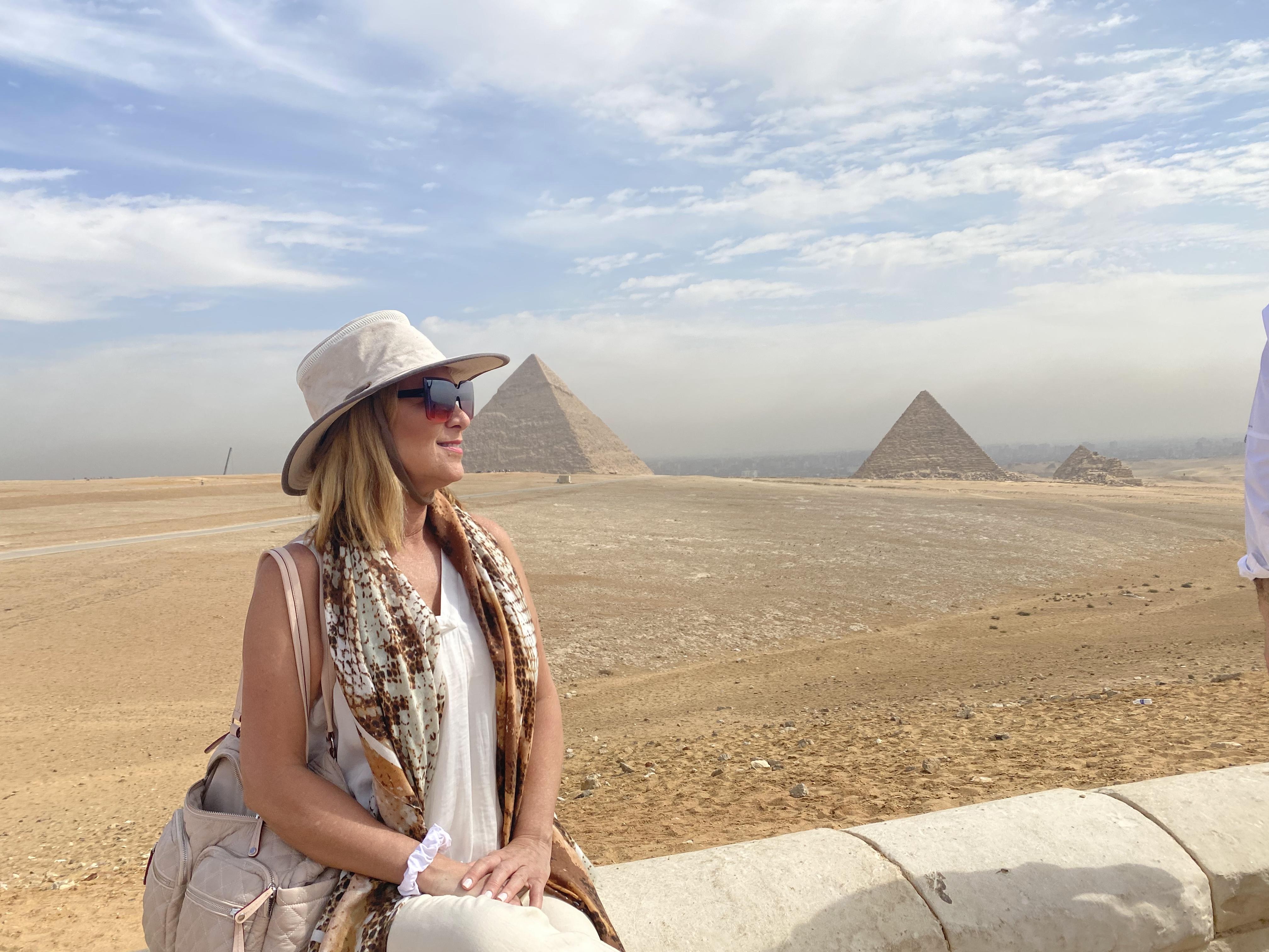 tourhub | Look at Egypt Tours | Best Cairo Tour with Dinner Cruise & Pyramids Show 