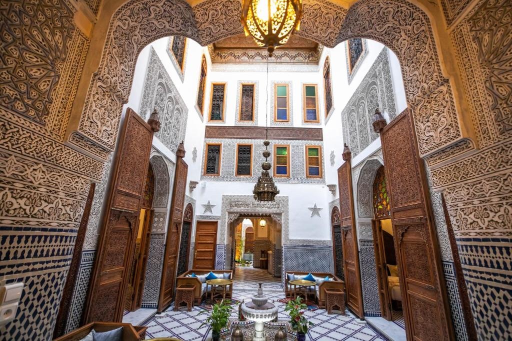 tourhub | Morocco Premium Tours | Moroccan Express: A 3-Day Adventure from Casablanca to Marrakech via Rabat, Fes, Volubilis, and Meknes. 