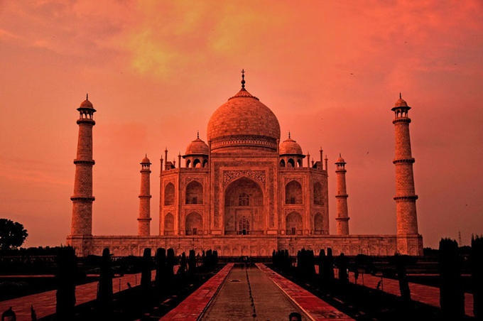 tourhub | Taj Voyages Tours | Luxury Taj Mahal & Agra Fort  Tour From Delhi 