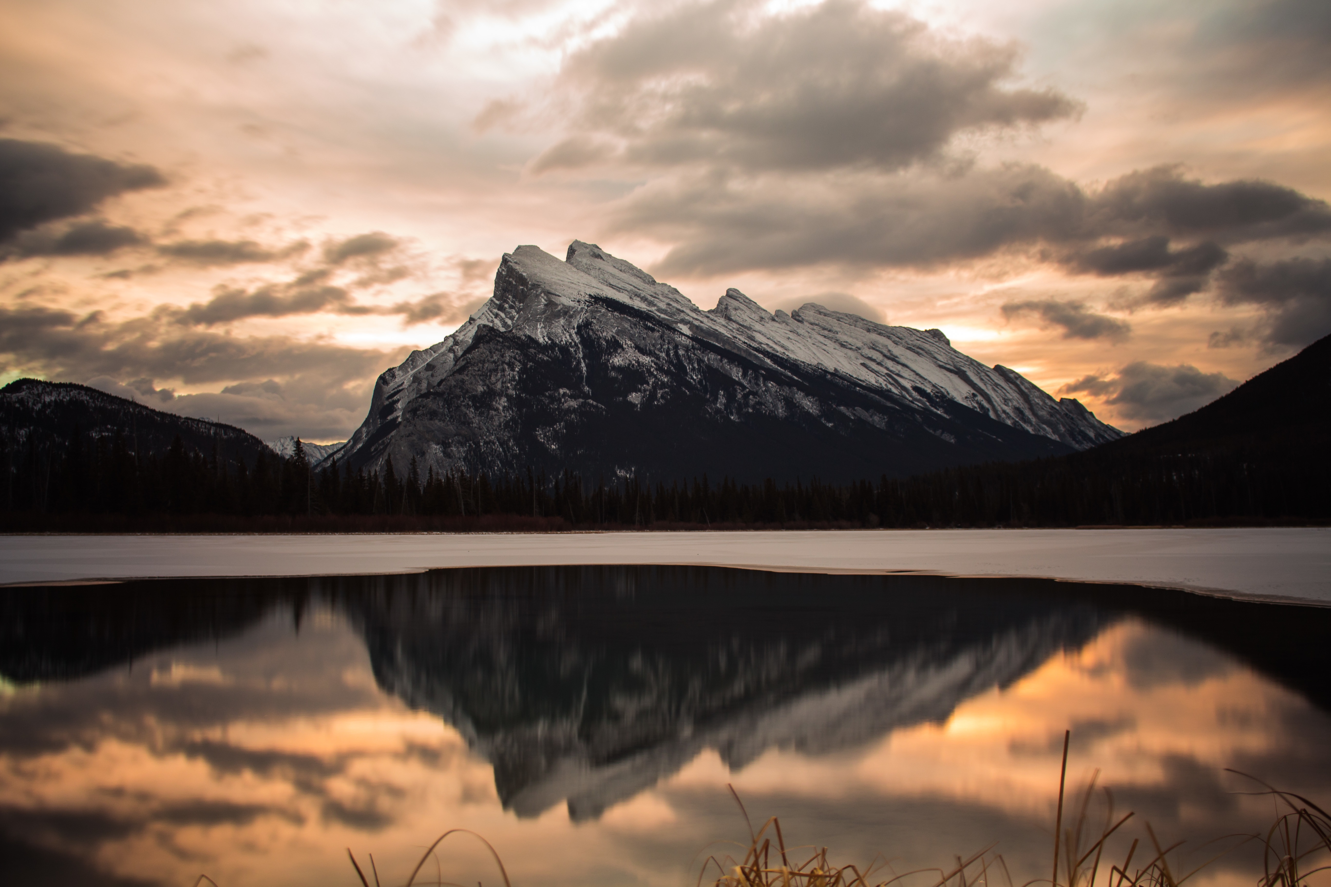 tourhub | Calgary Tours | 5-Day Exploration of Banff, Jasper, and YOHO National Parks with VIA Rail Adventure from Vancouver 