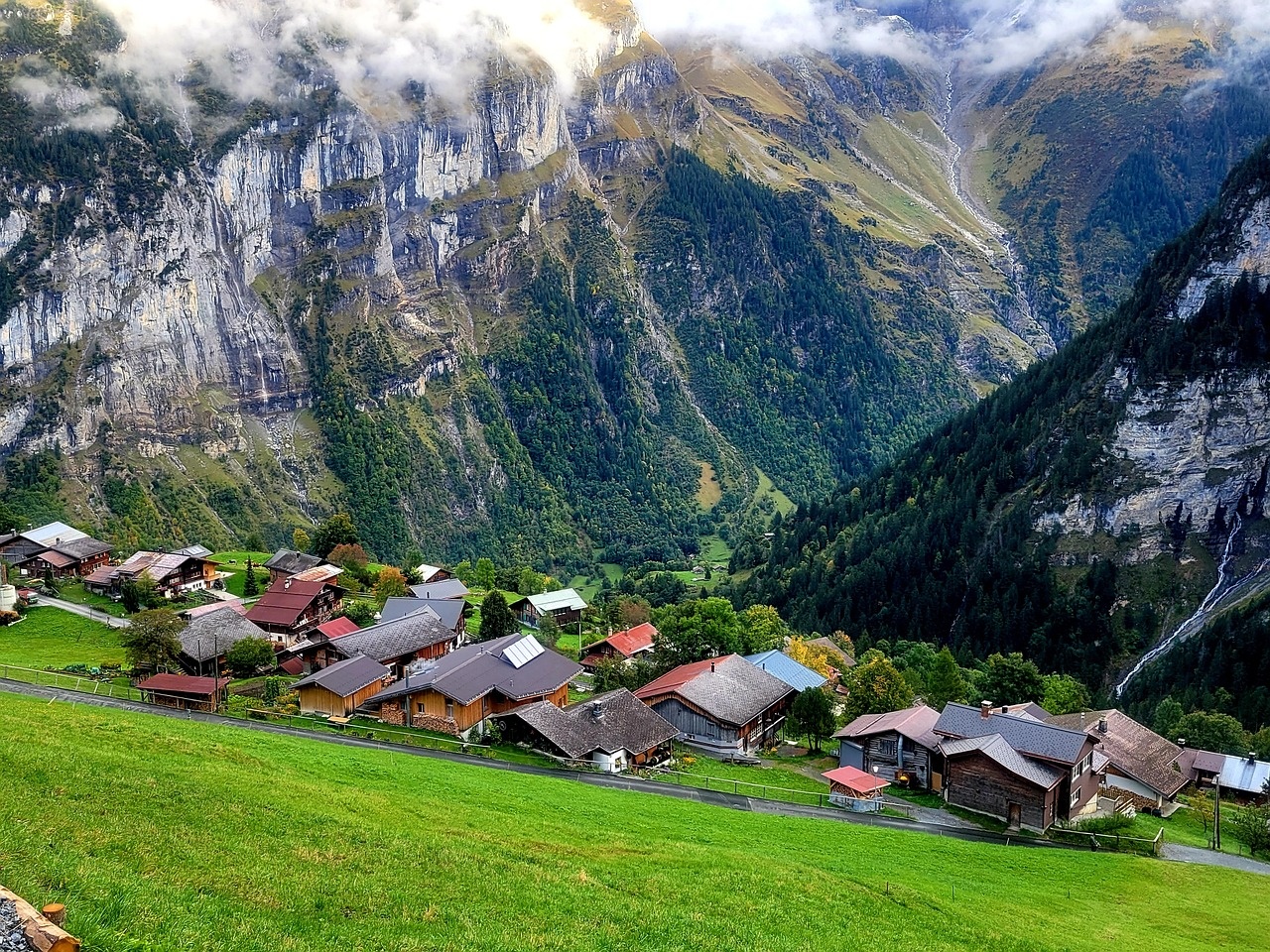 tourhub | Tours of Distinction | Switzerland’s Lakes, Mountains & Rails 