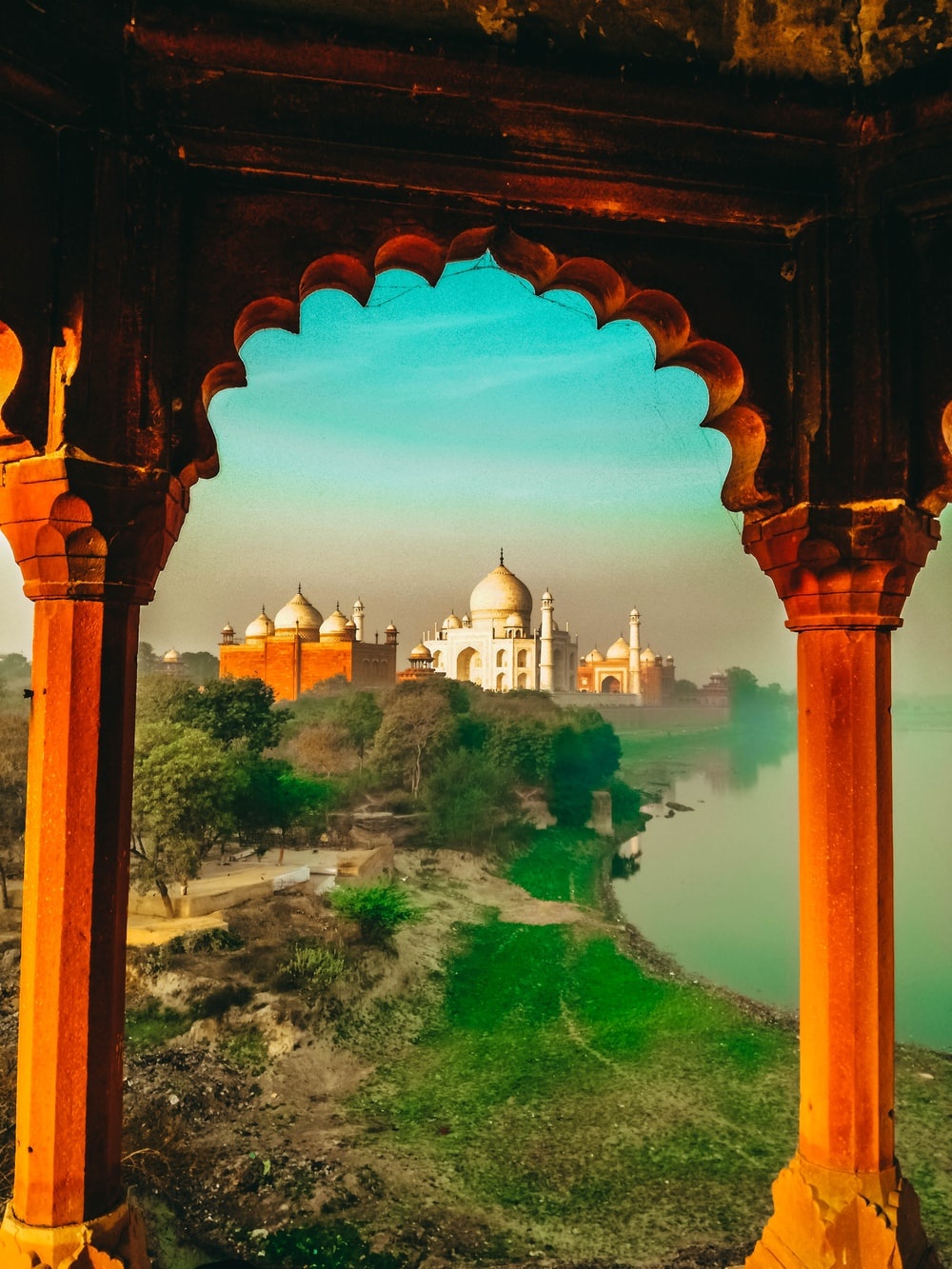 tourhub | Taj Voyages Tours | Private Tour : 07 Days Delhi - Agra - Jaipur Tour with Varanasi 