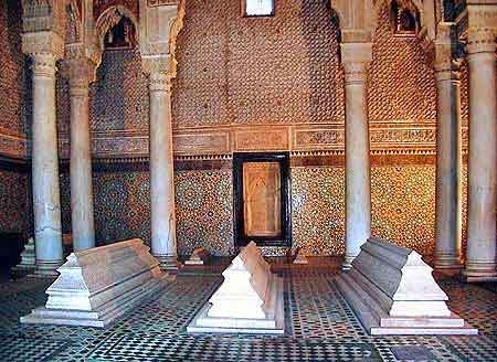 tourhub | Morocco Cultural Trips | 7 Days Tour From Marrakech To Chefchaouen & Fes Via Desert 