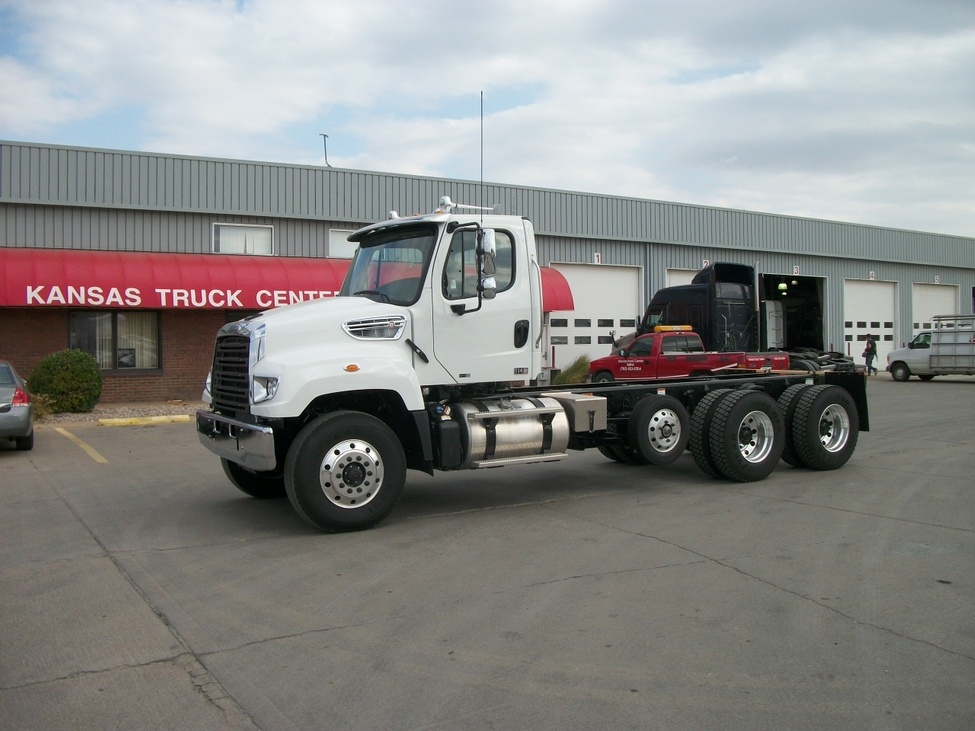 2012 FREIGHTLINER 114 SD : BK3924 | Truck Center Companies