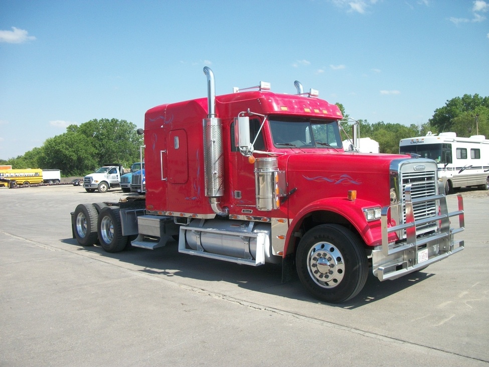 2003 FREIGHTLINER FLD120 : TS2377 | Truck Center Companies