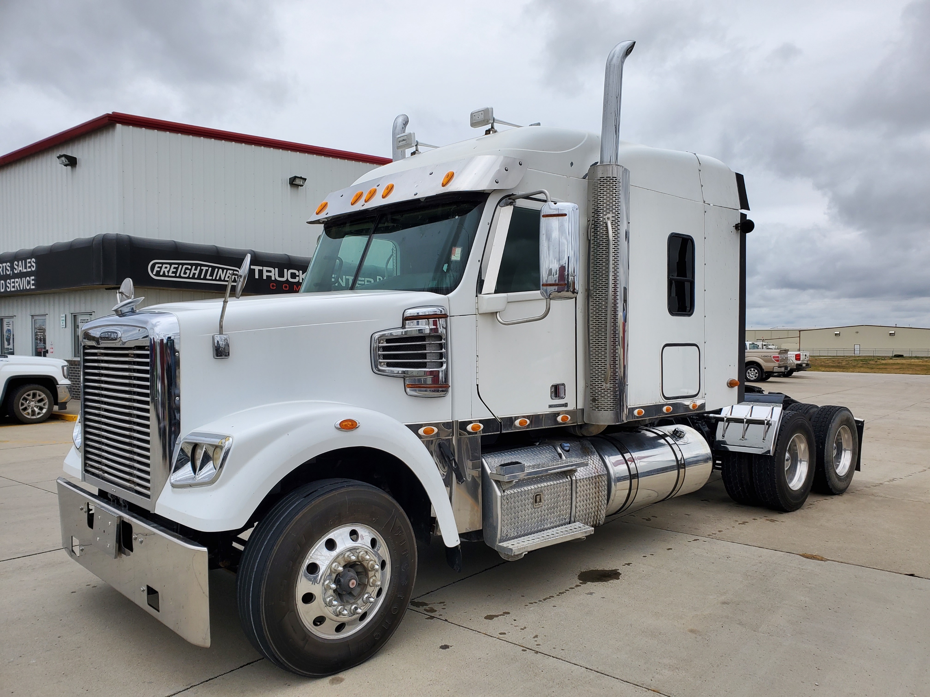 2011 FREIGHTLINER CC122 : PG0159 | Truck Center Companies