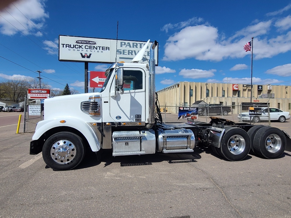 2018 FREIGHTLINER 122SD : NA1111A | Truck Center Companies