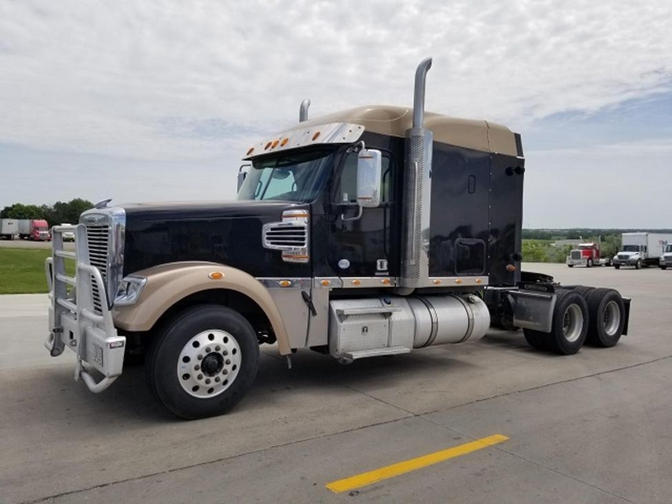 2015 FREIGHTLINER CC132 : TC1563 | Truck Center Companies