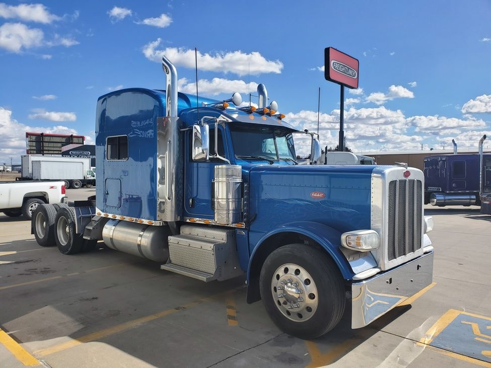 2014 PETERBILT 389 : TS2889 | Truck Center Companies